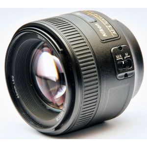 85mmf/1.8GAF-S Nikon OBJEKTIV AF-S NIKKOR 85mm f/1.8G OBJEKTIV